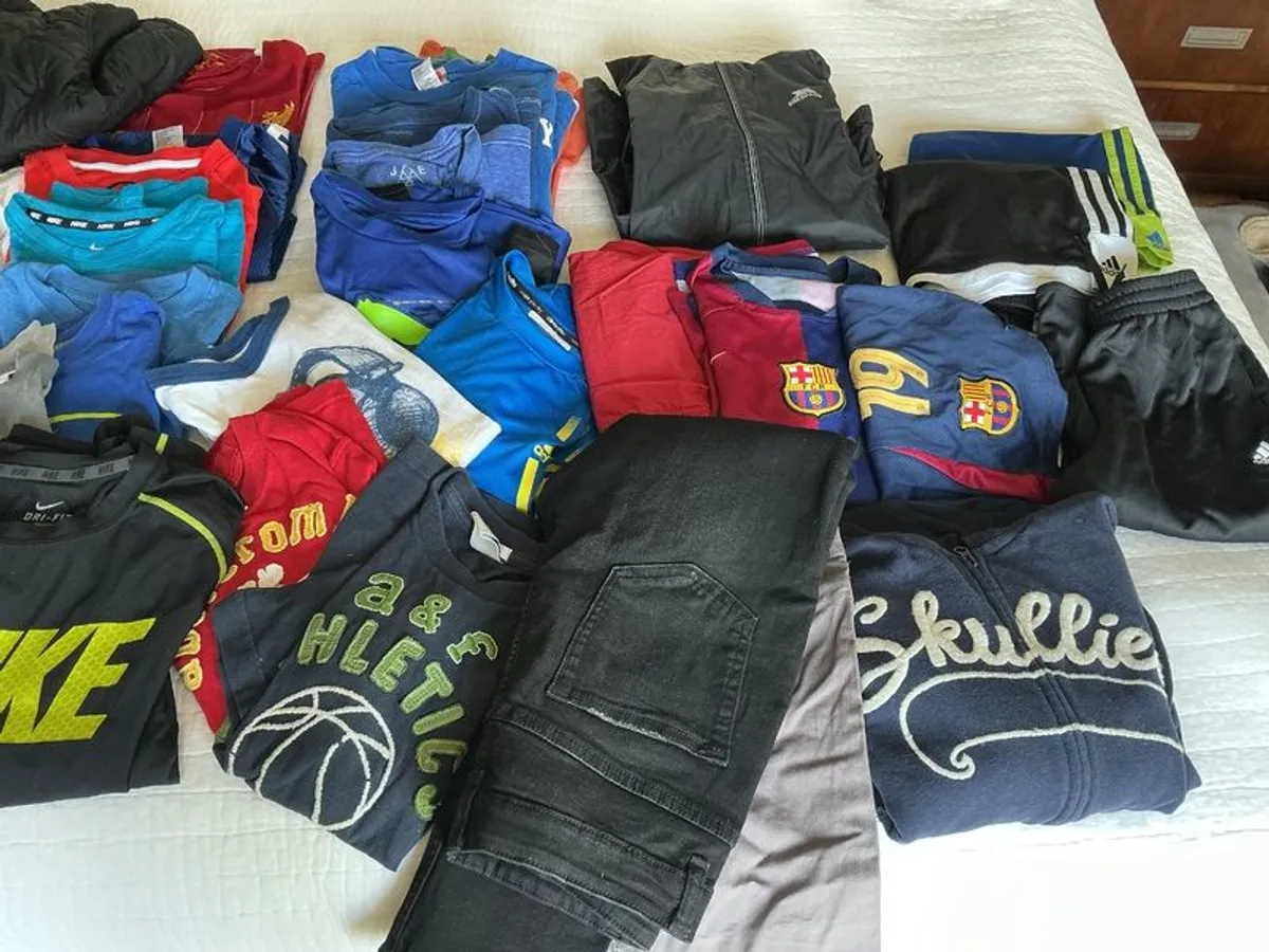 Boys Clothes Bundle size M(8-11/12) - Image 3