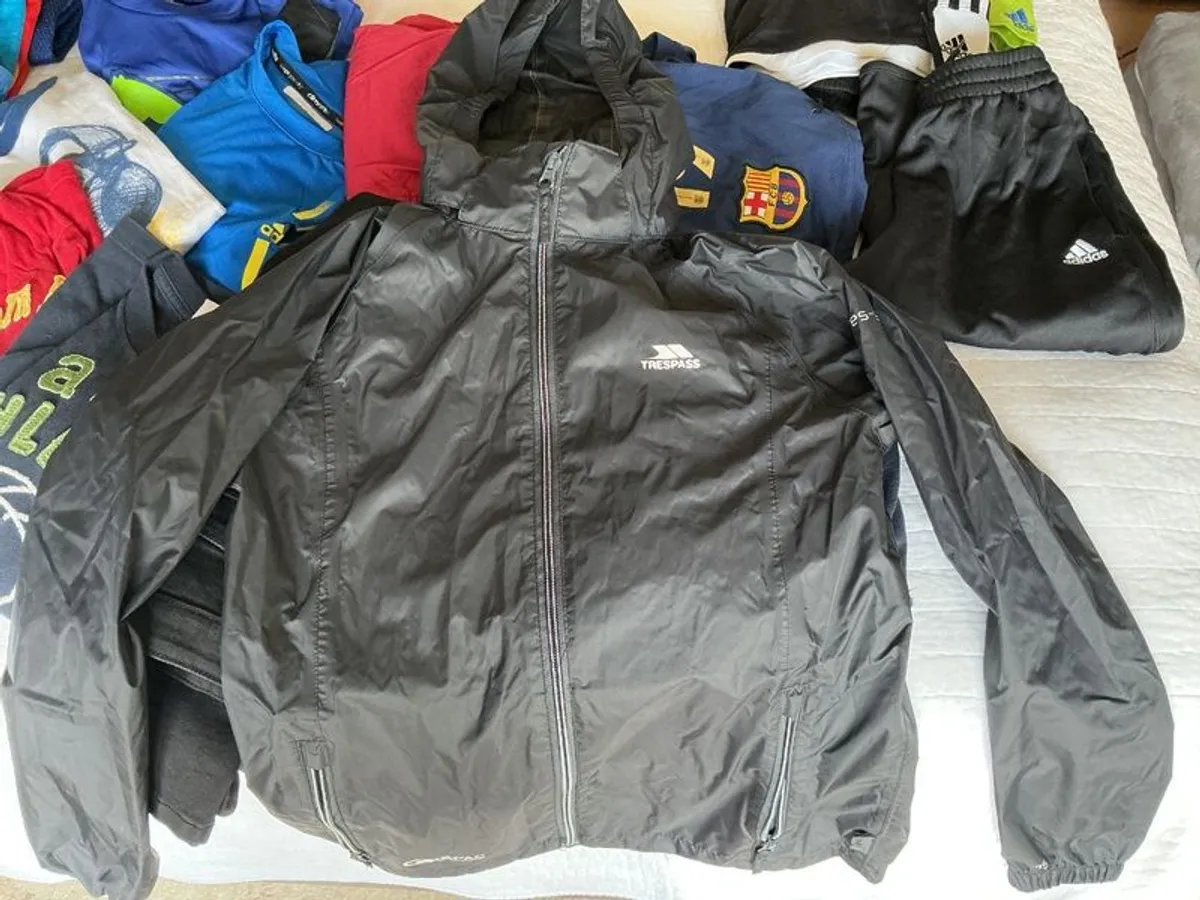 Boys Clothes Bundle size M(8-11/12) - Image 4