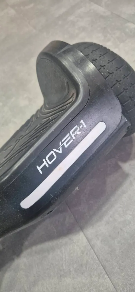 Hover-1 Ultra Hoverboard – Excellent Condition – - Image 2