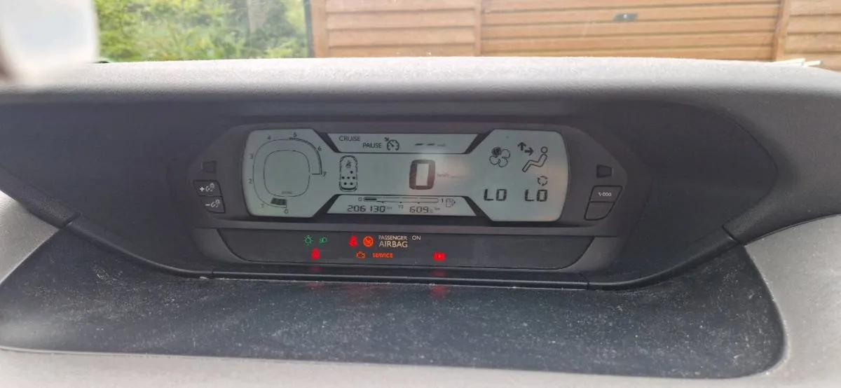 Citreon C4 Picasso 7 seater - Image 4