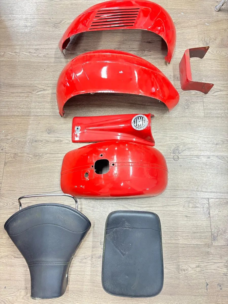PX / LML conversion to 1960s Vespa body kit - Image 1