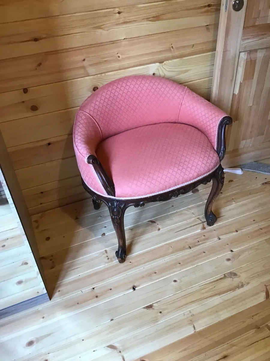 Vintage/Antique unusual individual chair - Image 1