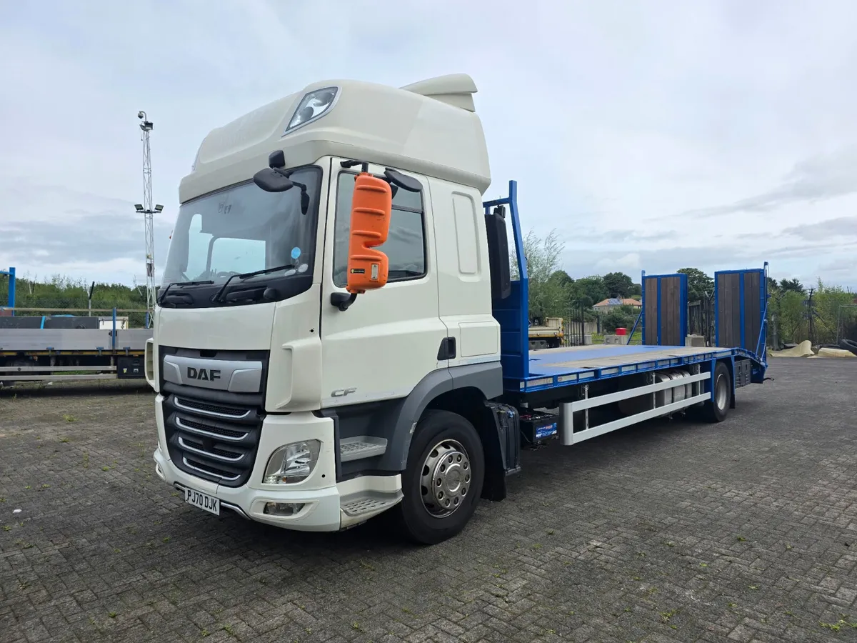 2020 DAF CF 360 18000kg gross space cab sleeper - Image 3