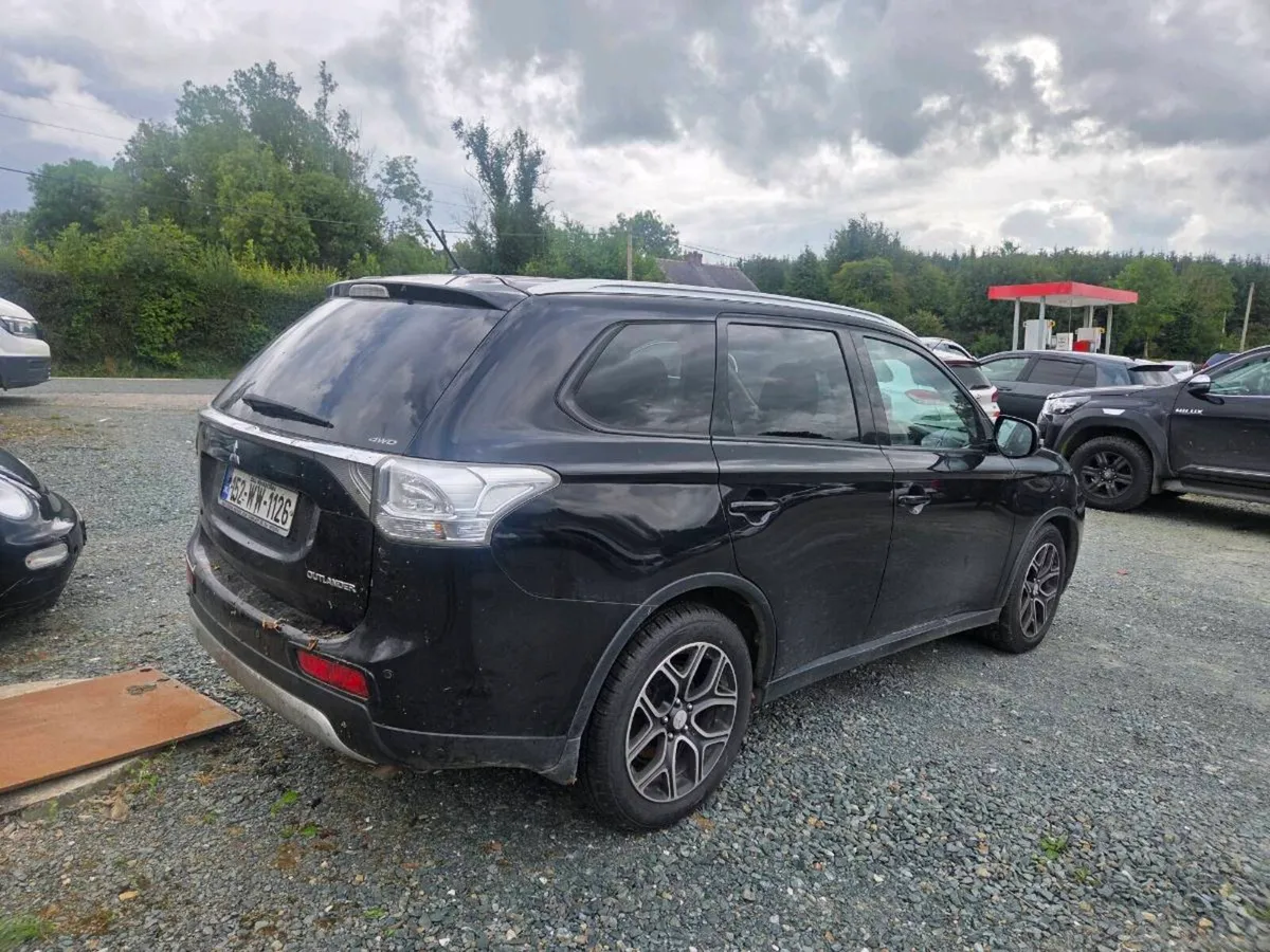 2015 Mitsubishi Outlander 2.2D 7 seater - Image 2