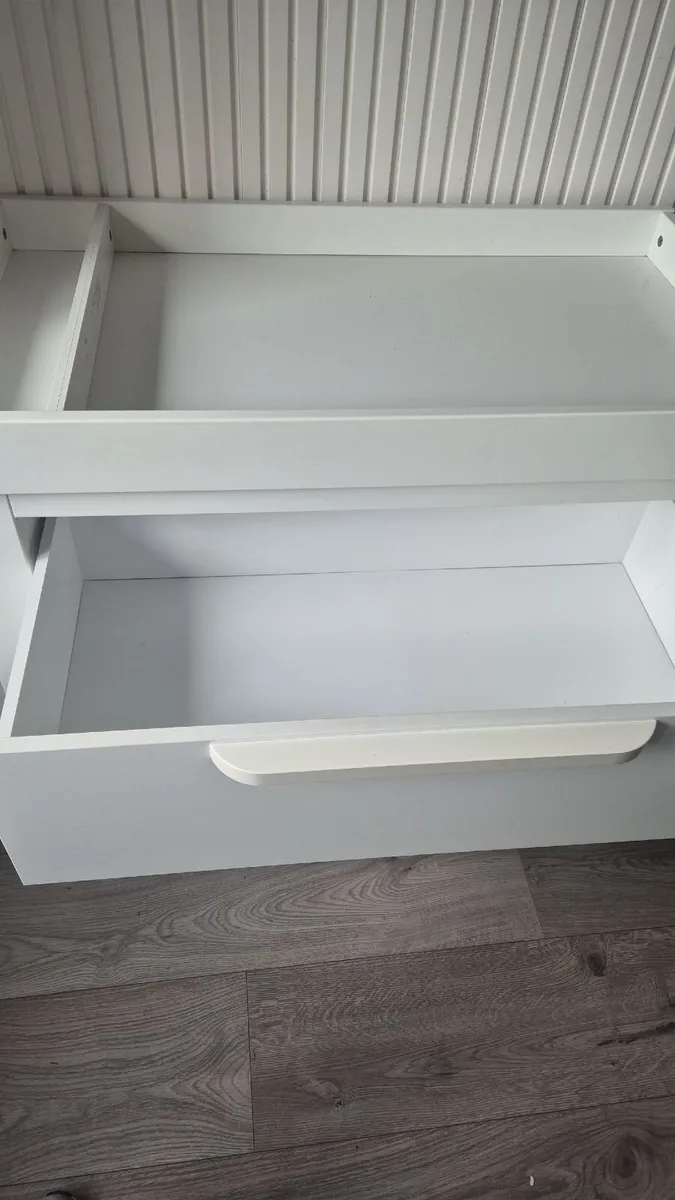 Baby changing unit - Image 2