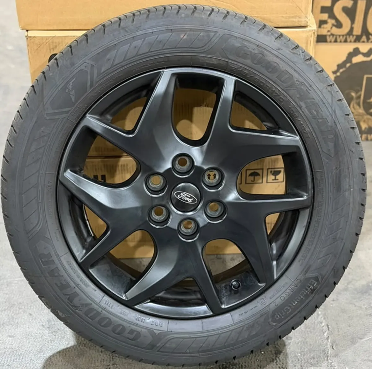 17" Genuine FORD TRANSIT CUSTOM ALLOYS & GOODYEAR - Image 4