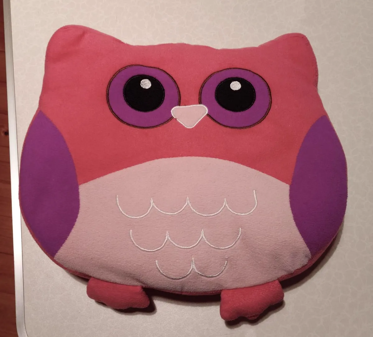 OWL  CUSHION (USED). - Image 1