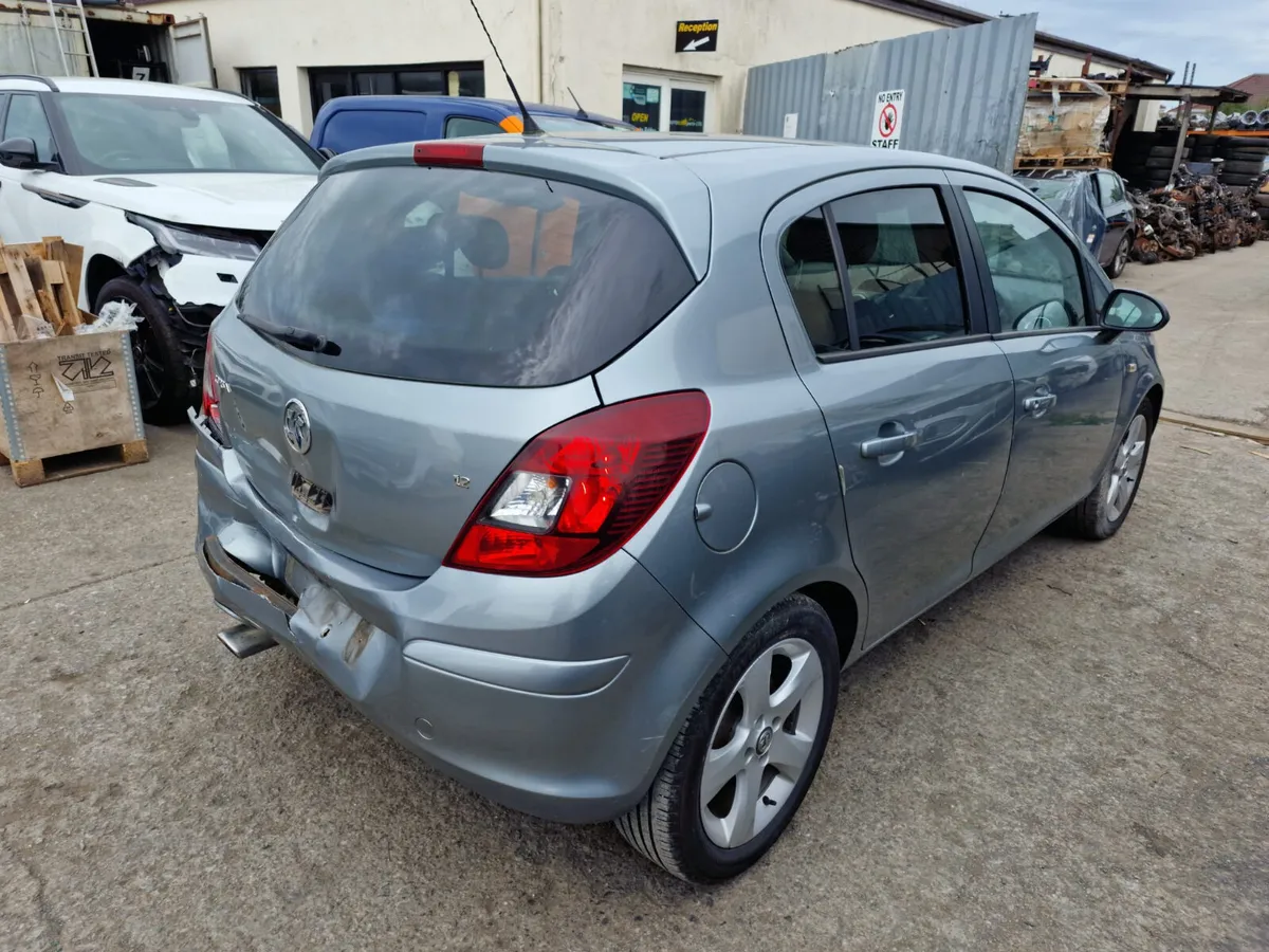 13 OPEL CORSA A12XER 1.2PETROL MANUAL FOR BREAKING - Image 4