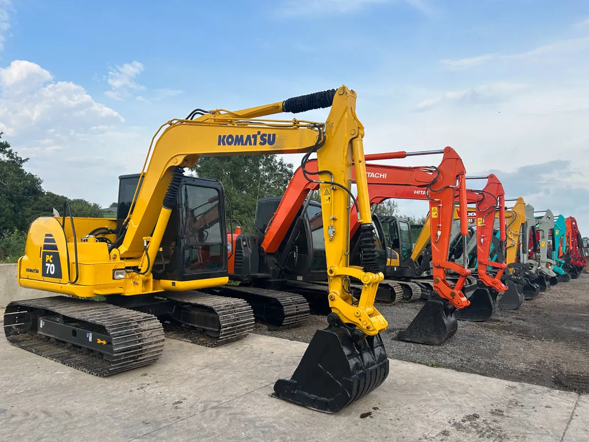 4 - 7 Tonne Diggers @ Trade Prices - Image 1