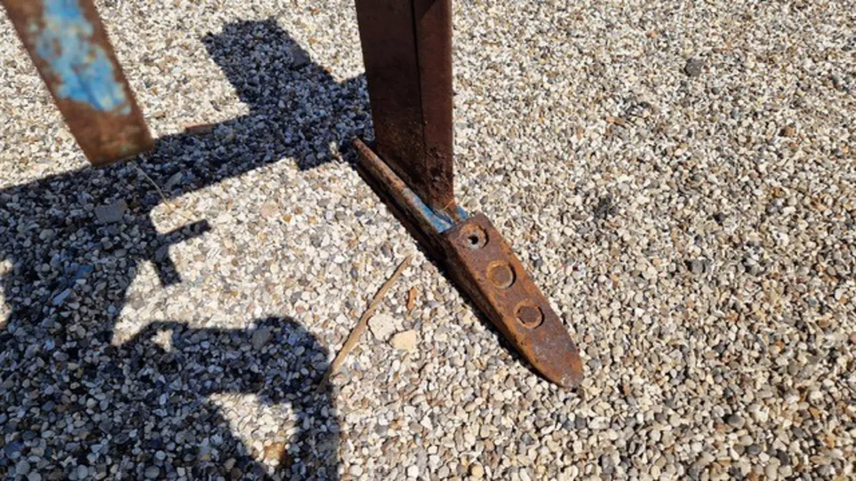 RANSOME 2 LEG SUBSOILER - Image 2