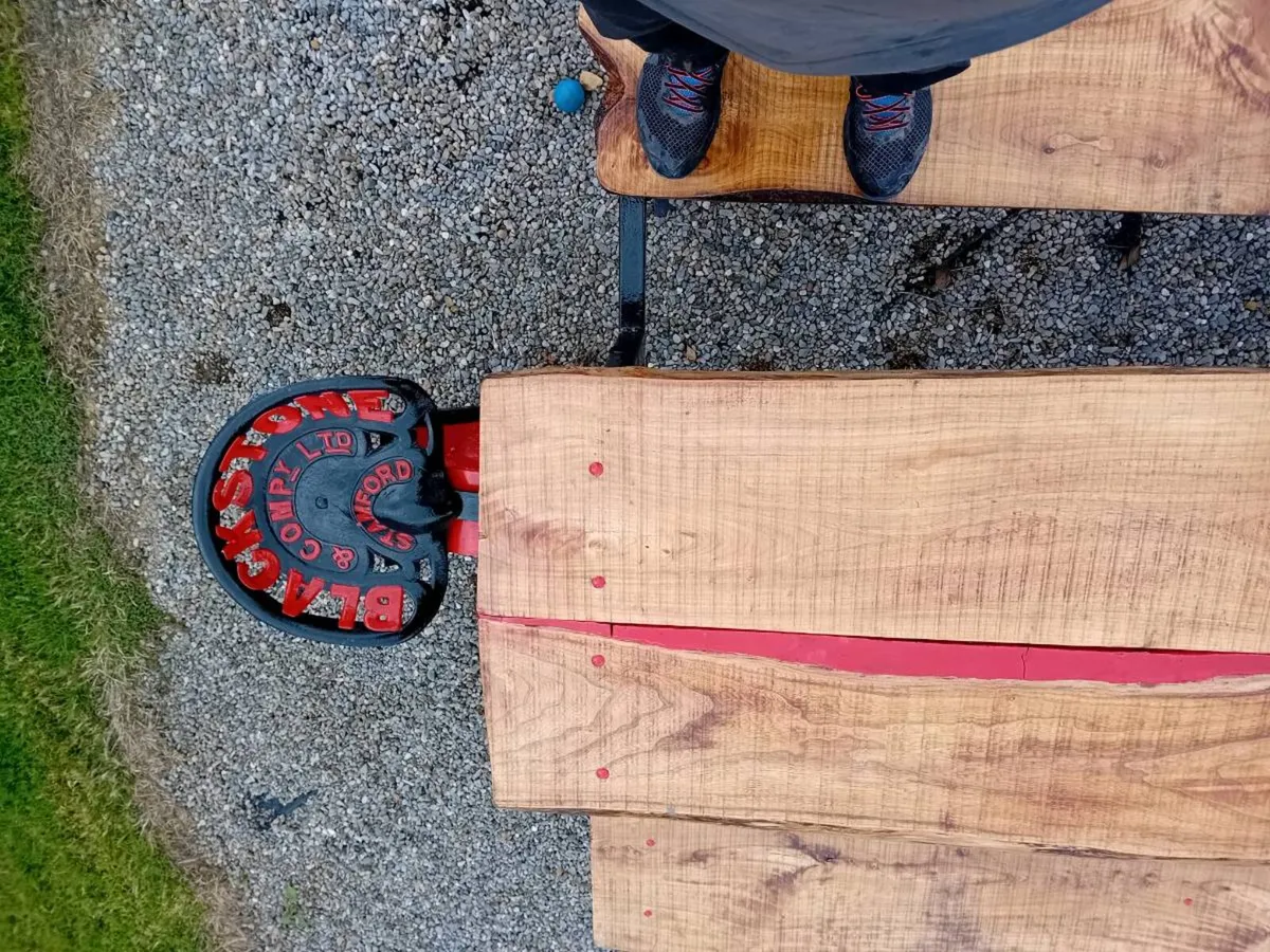 Garden bench - Image 4