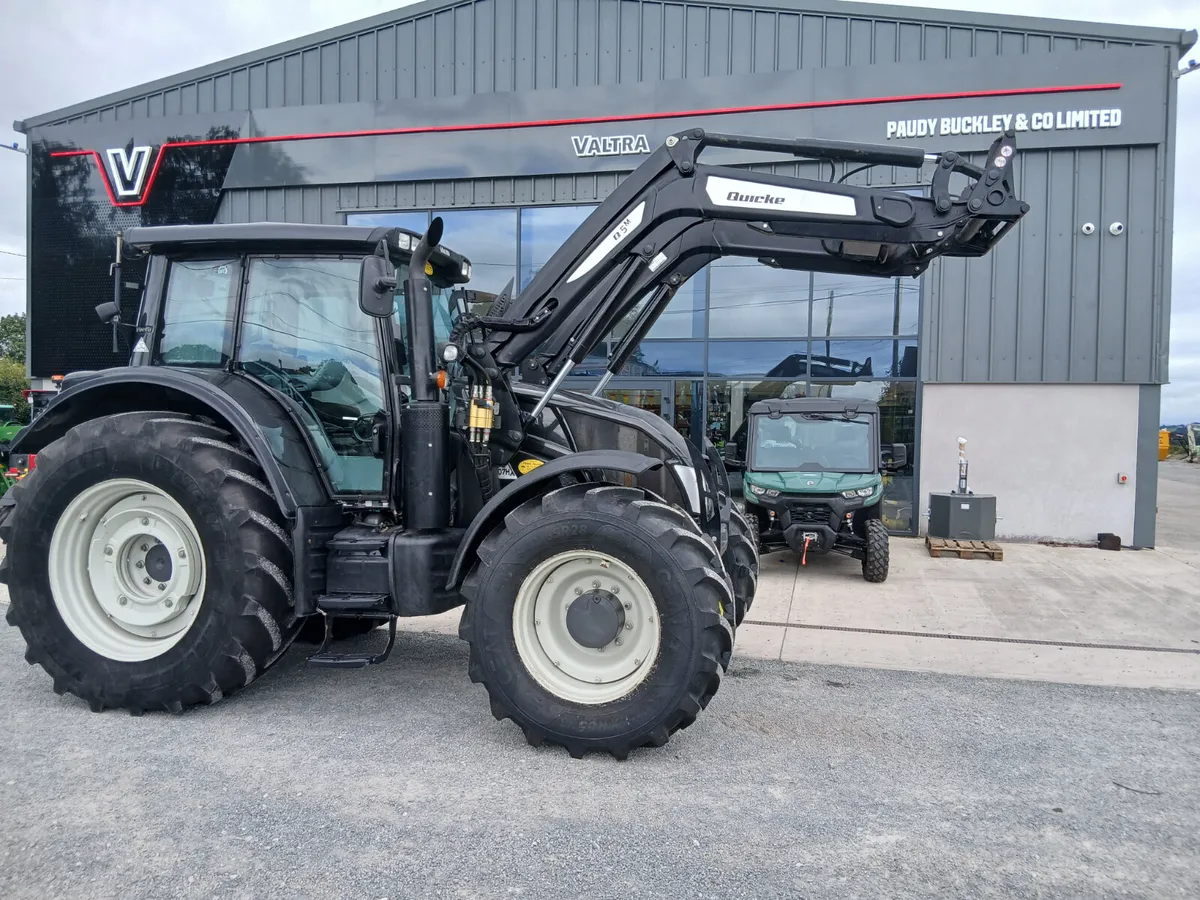 2017 Valtra N163v - Image 2