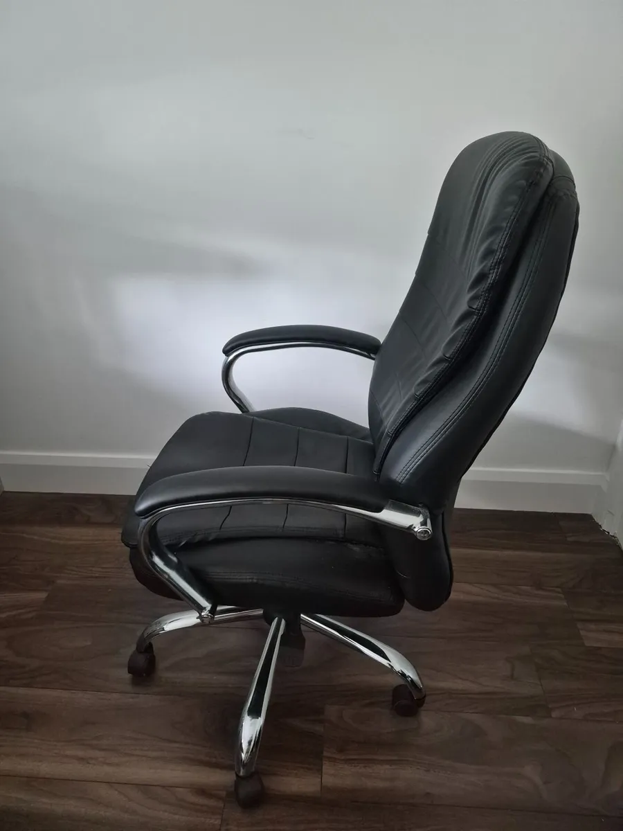 Rocky Executive Office Chair - Black Leather Back - Image 2