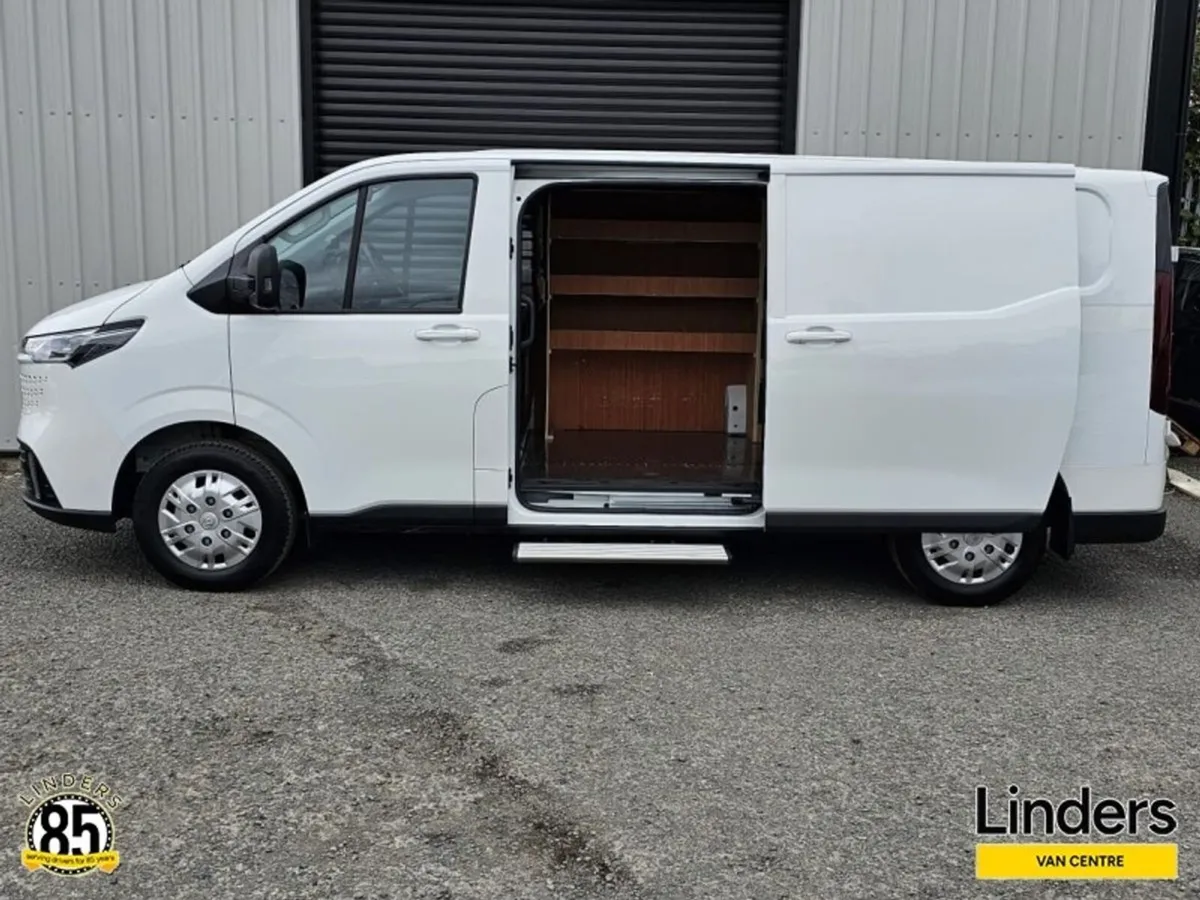 Maxus DELIVER 7 LWB - TOW BAR + SHELVING - Image 3