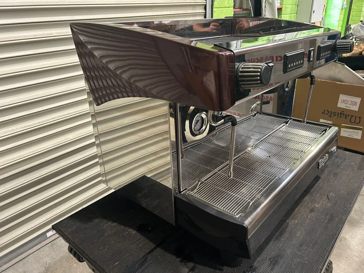 Used commercial coffee machine - Image 4