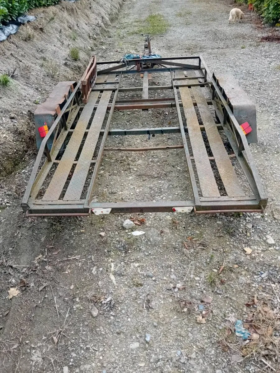 Trailers - Image 2