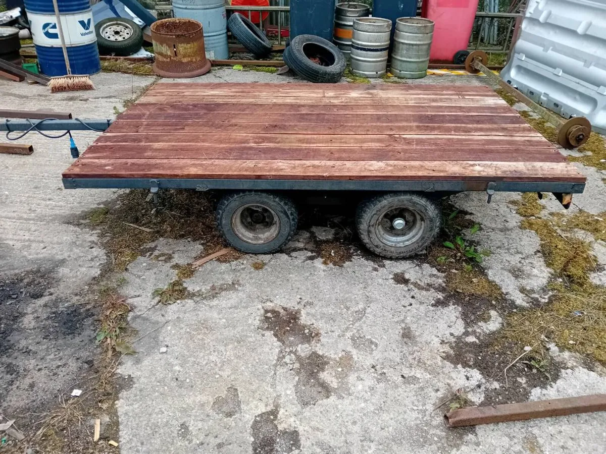 Trailers - Image 3
