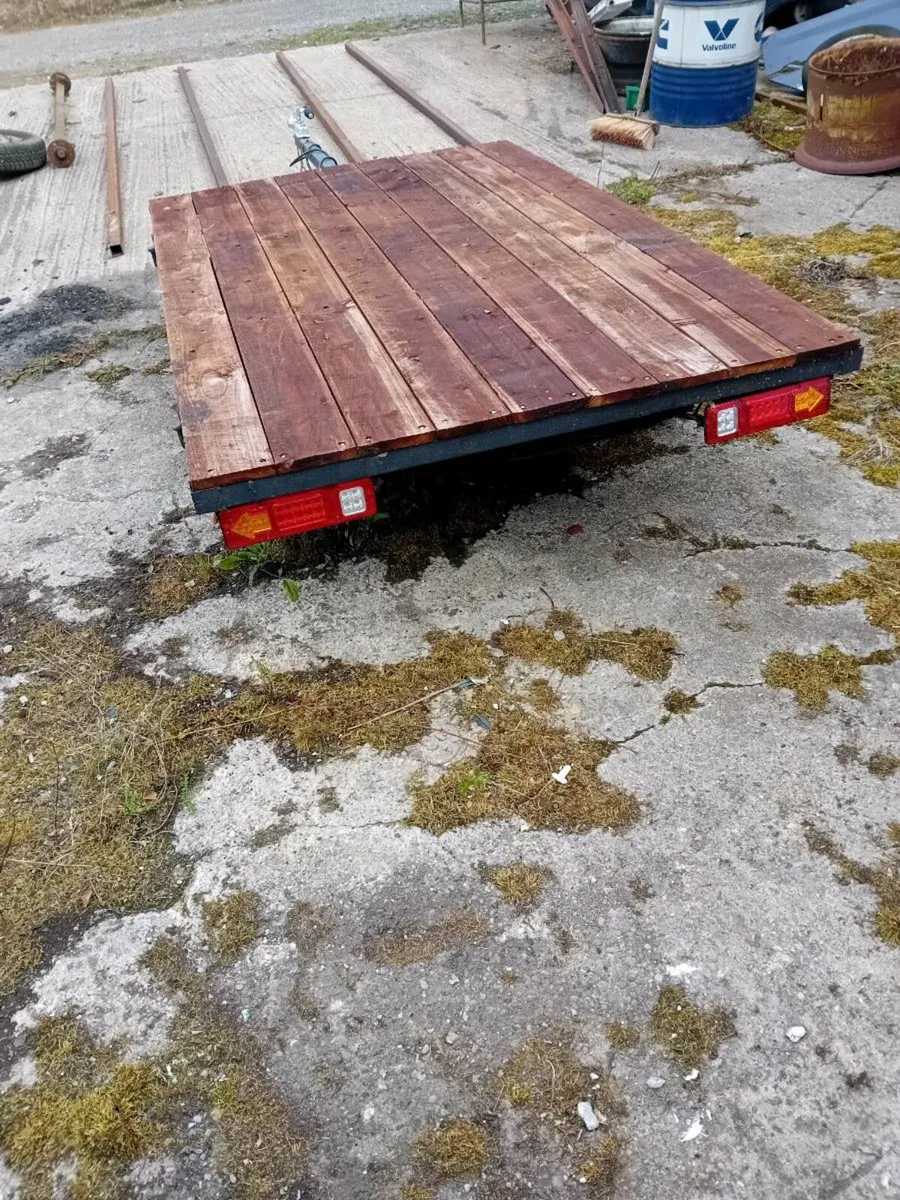 Trailers - Image 2