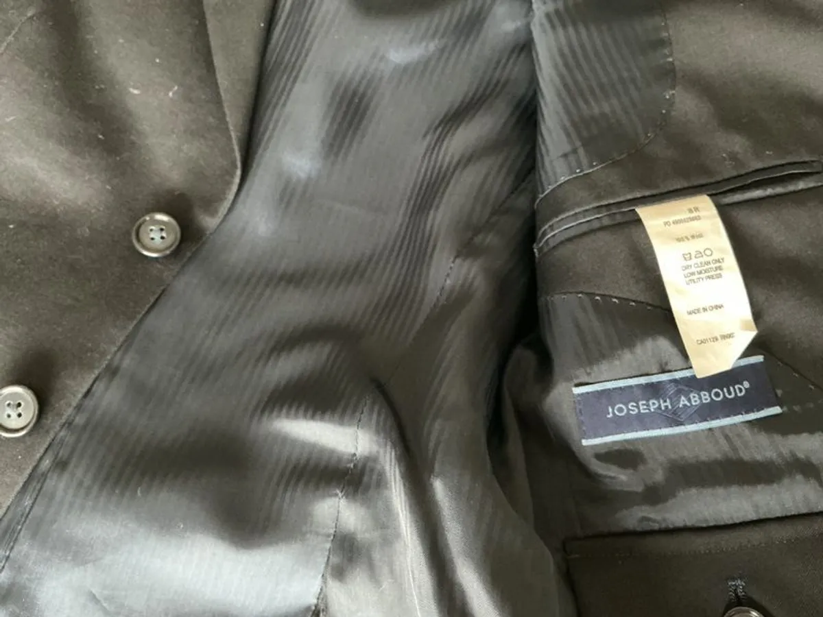 Boys Navy wool suit age 8 - Image 3