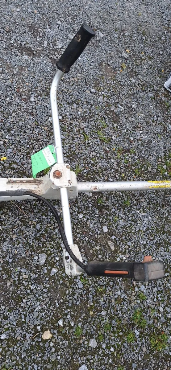 Stihl Brushcutter fs420 - Image 2