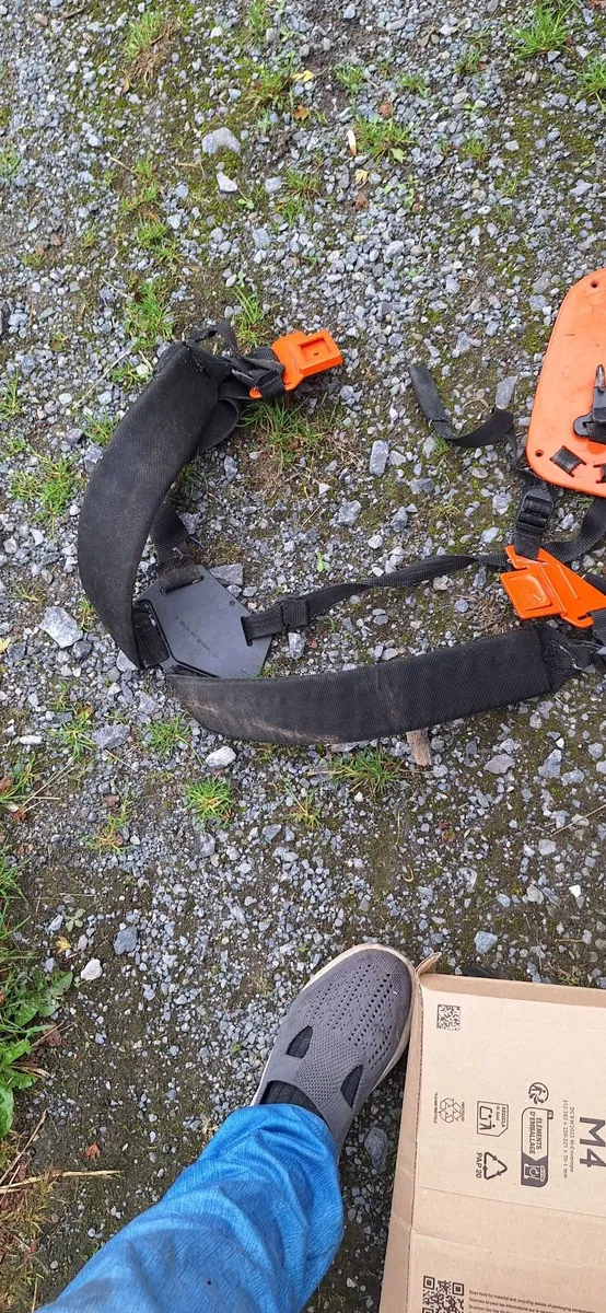 Stihl Brushcutter fs420 - Image 4