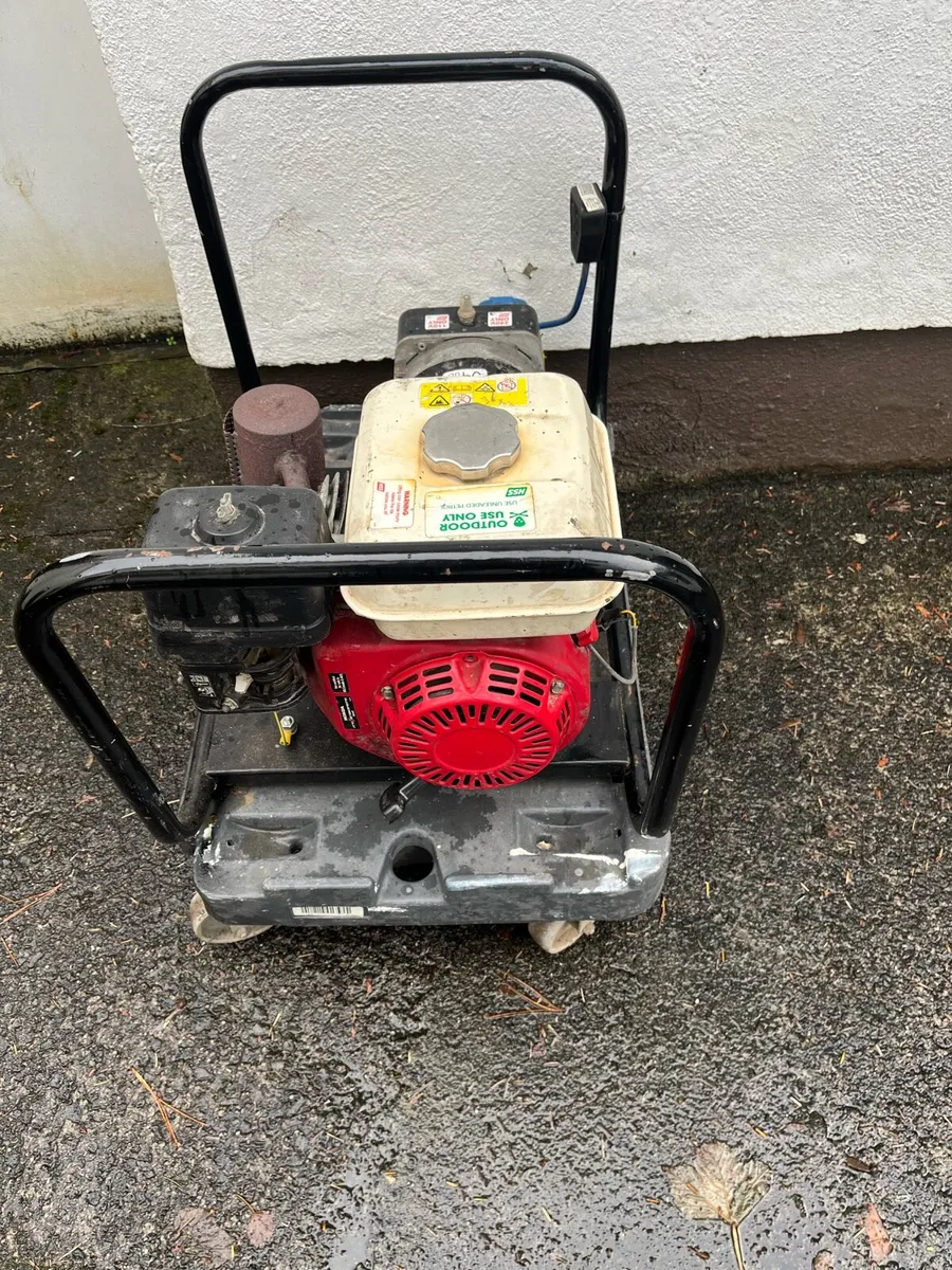 Honda generator - Image 1