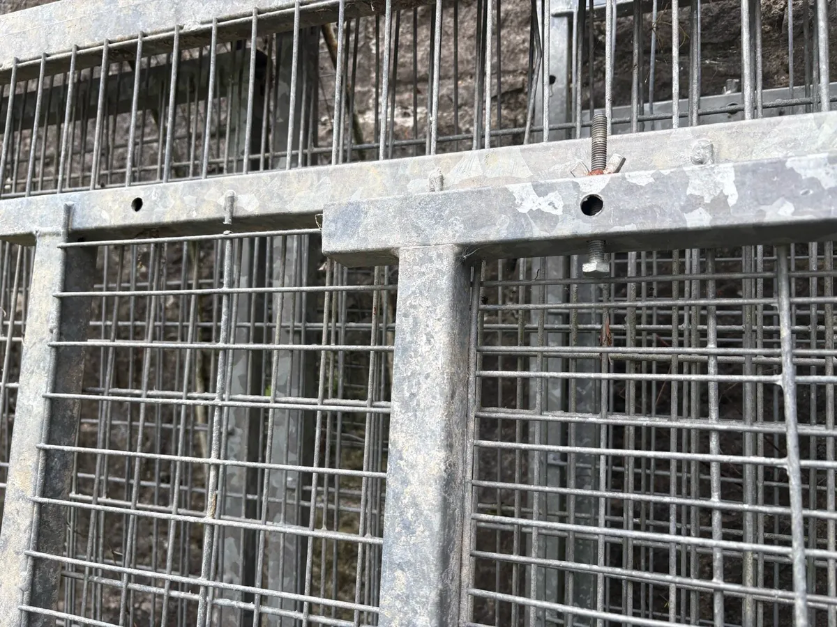 Galvanise Animal Compound - Image 2