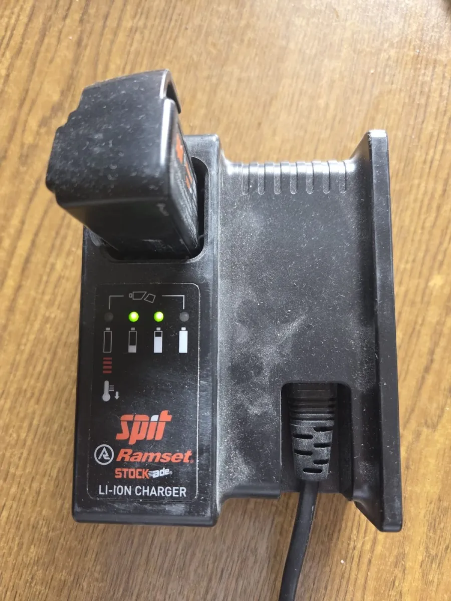 Professional Gas Nail gun - Image 1