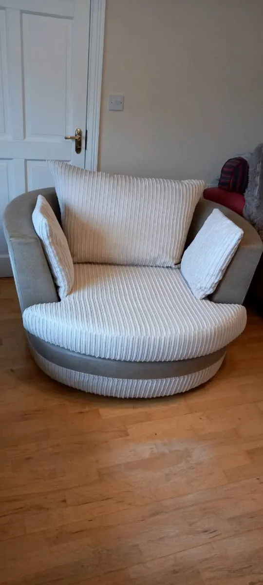 Double Swivel Chair (as new) - Image 2