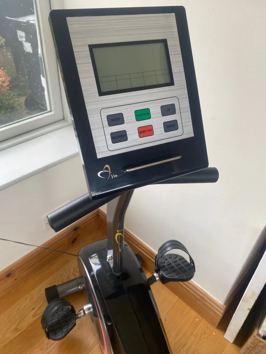 Exercise bicycle - Image 2