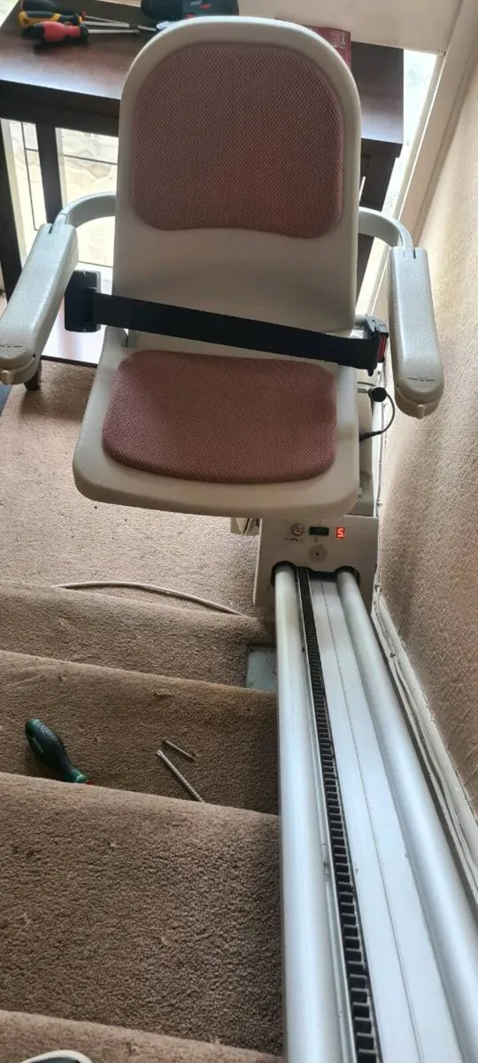 Stair lift free to take away. - Image 1