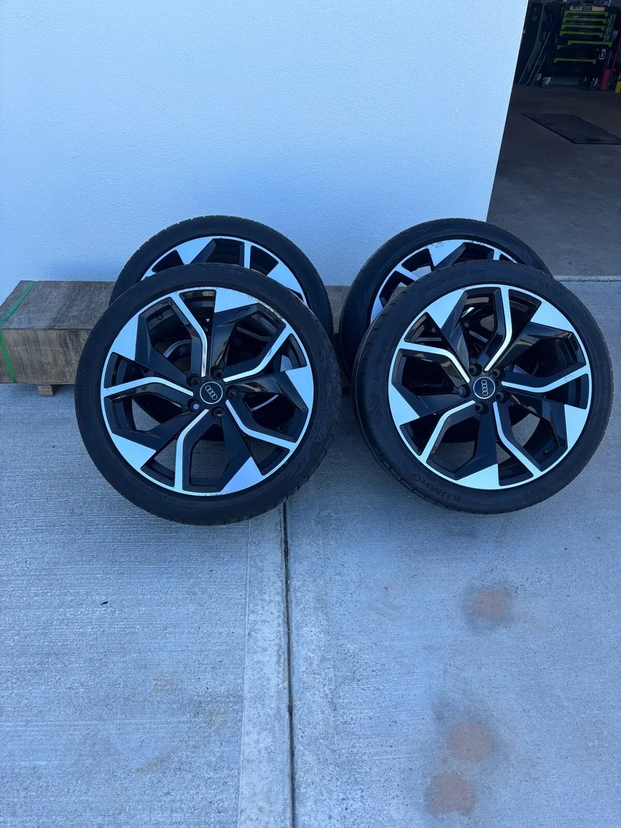 Audi Q5 20” Alloys - Image 1