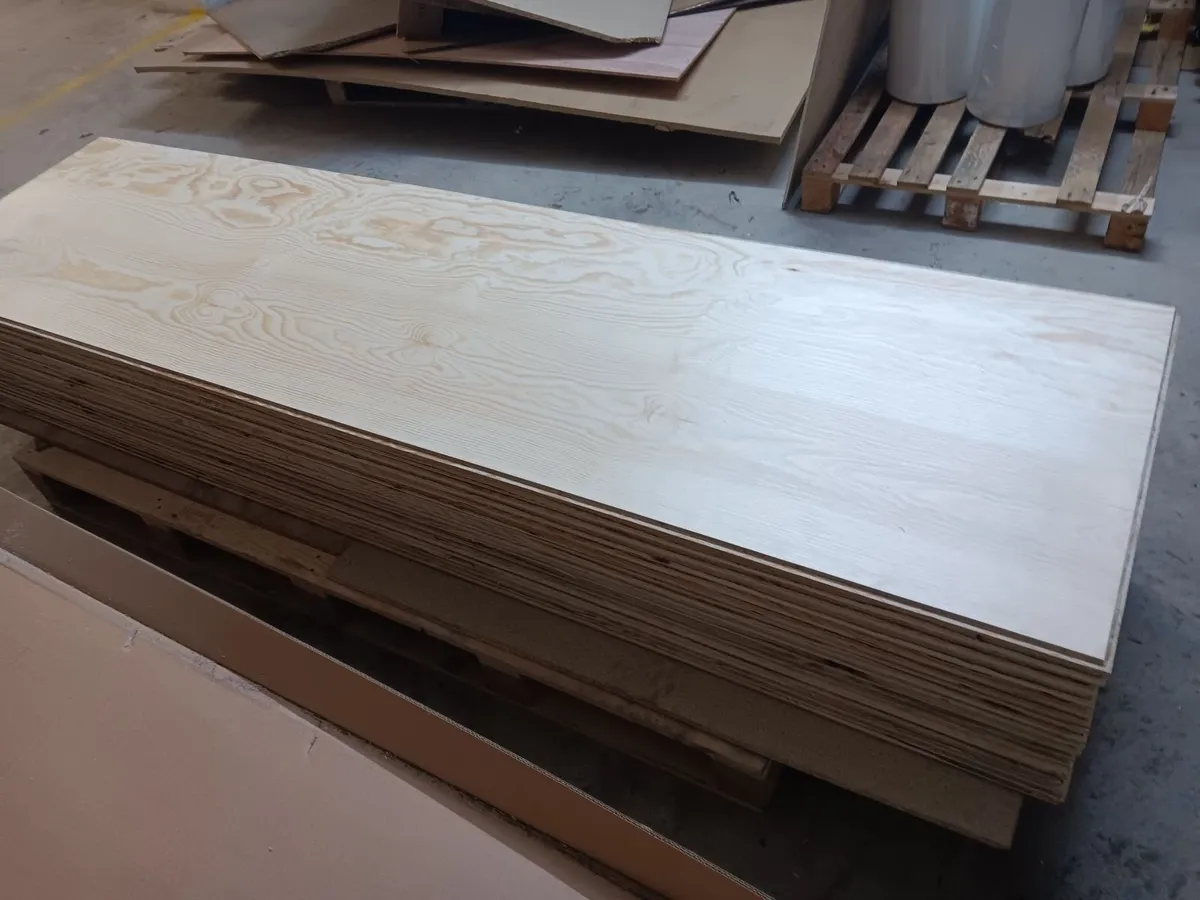 16 x tongue and groove boards - Image 1