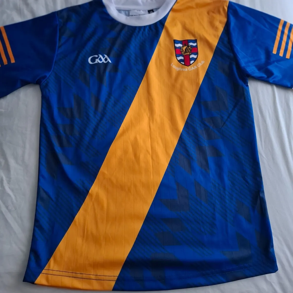 Kids Loughrea GAA shirt - Image 2
