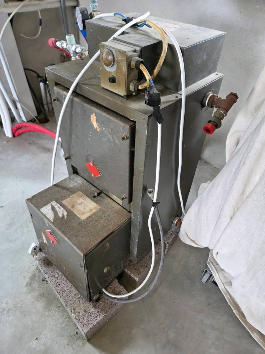 Oil Bolier Popular 90 - Image 2