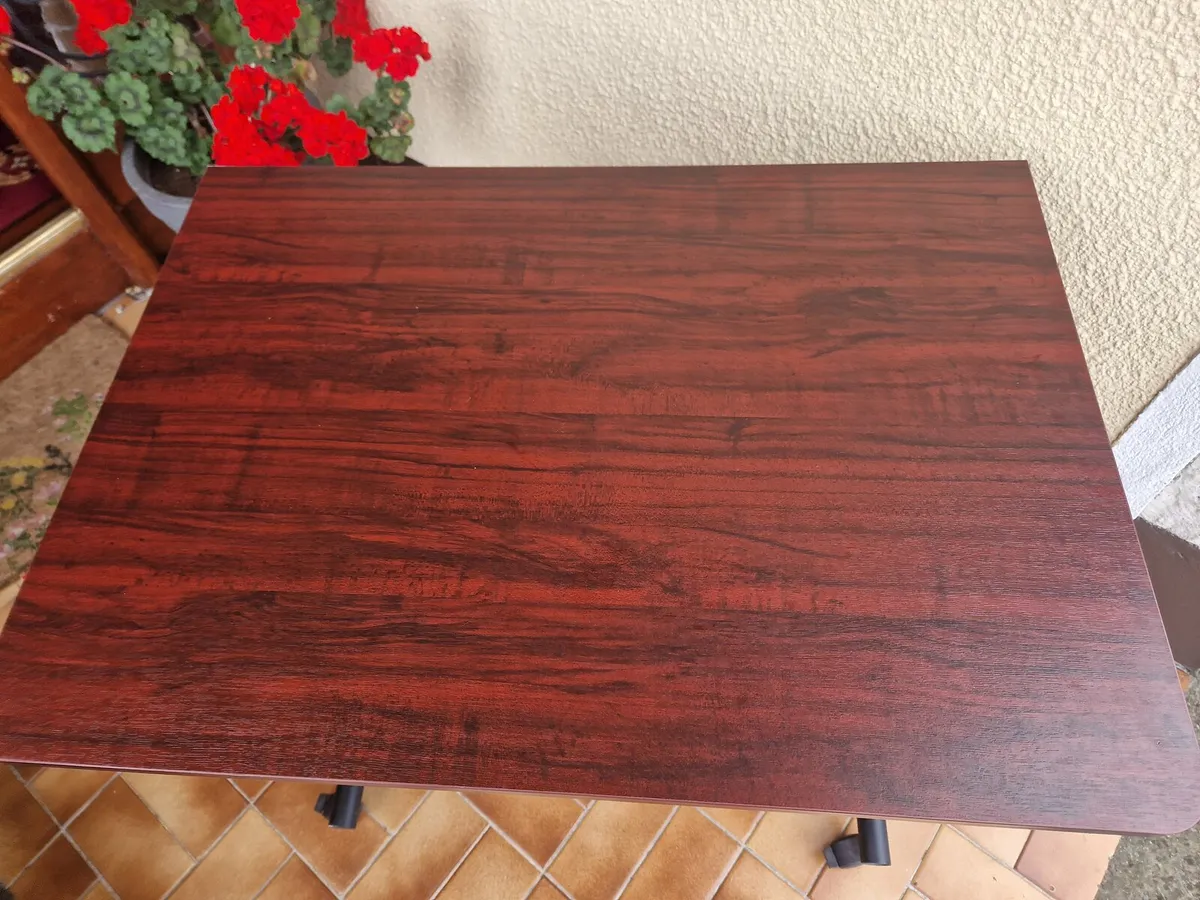 Desk - Image 4