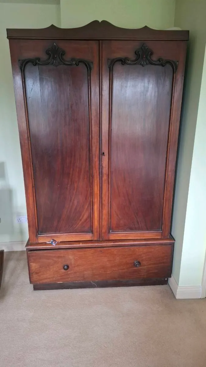 Antique Mahogany wardrobe - Image 1