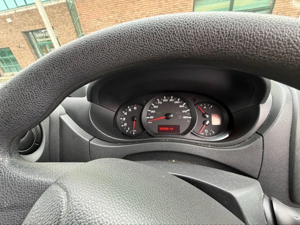 Nissan NV400 2019 - Image 4