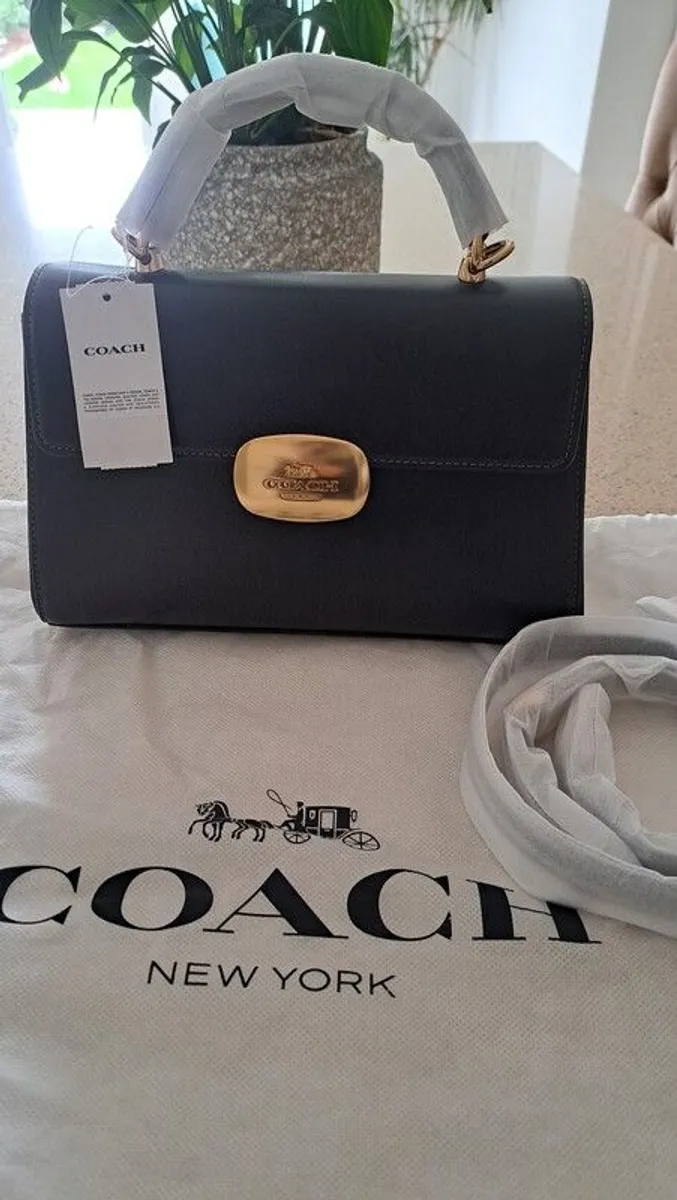 Coach Eliza top handle black leather bag - Image 3