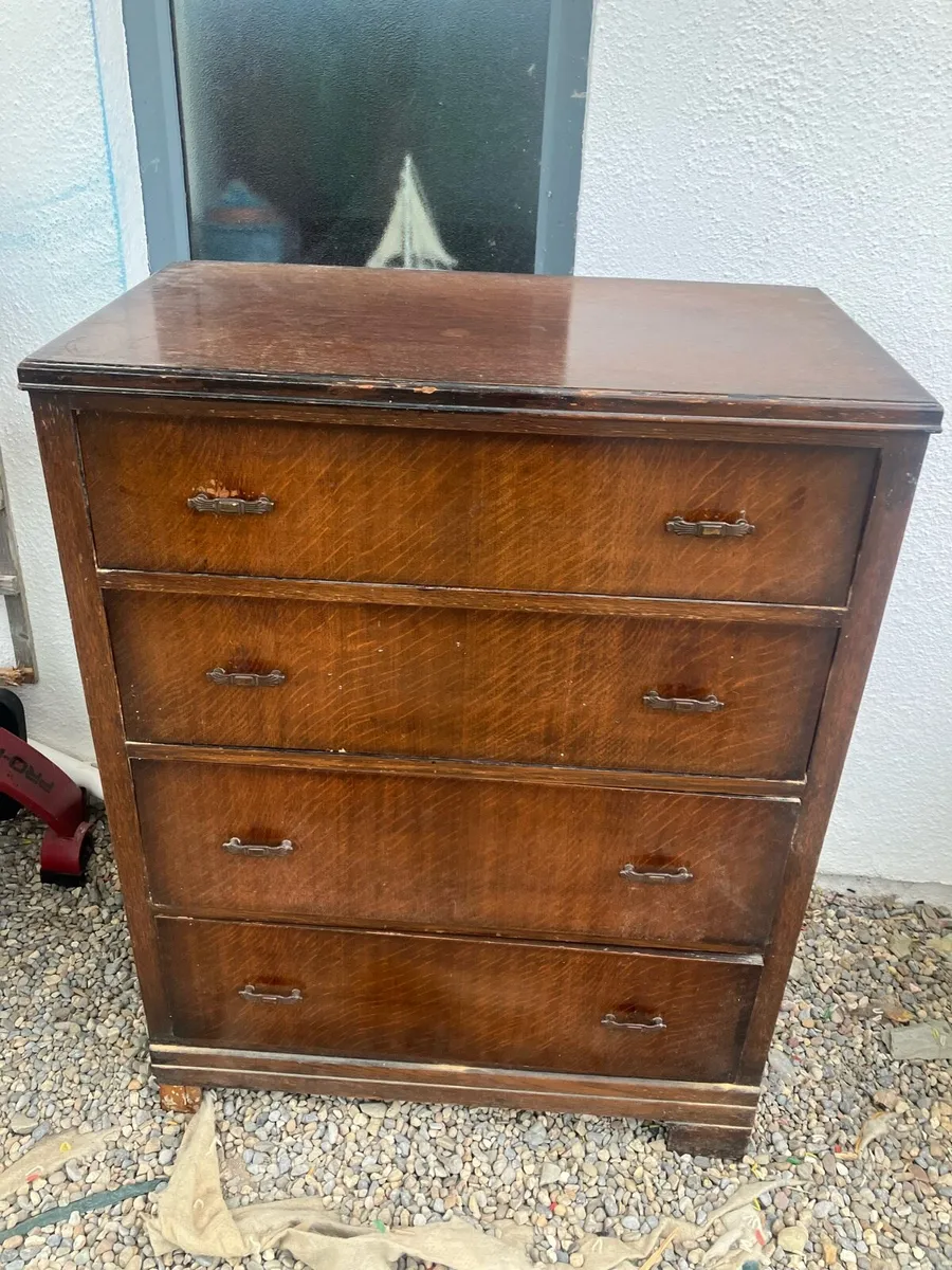 Chest of drawers - Image 1