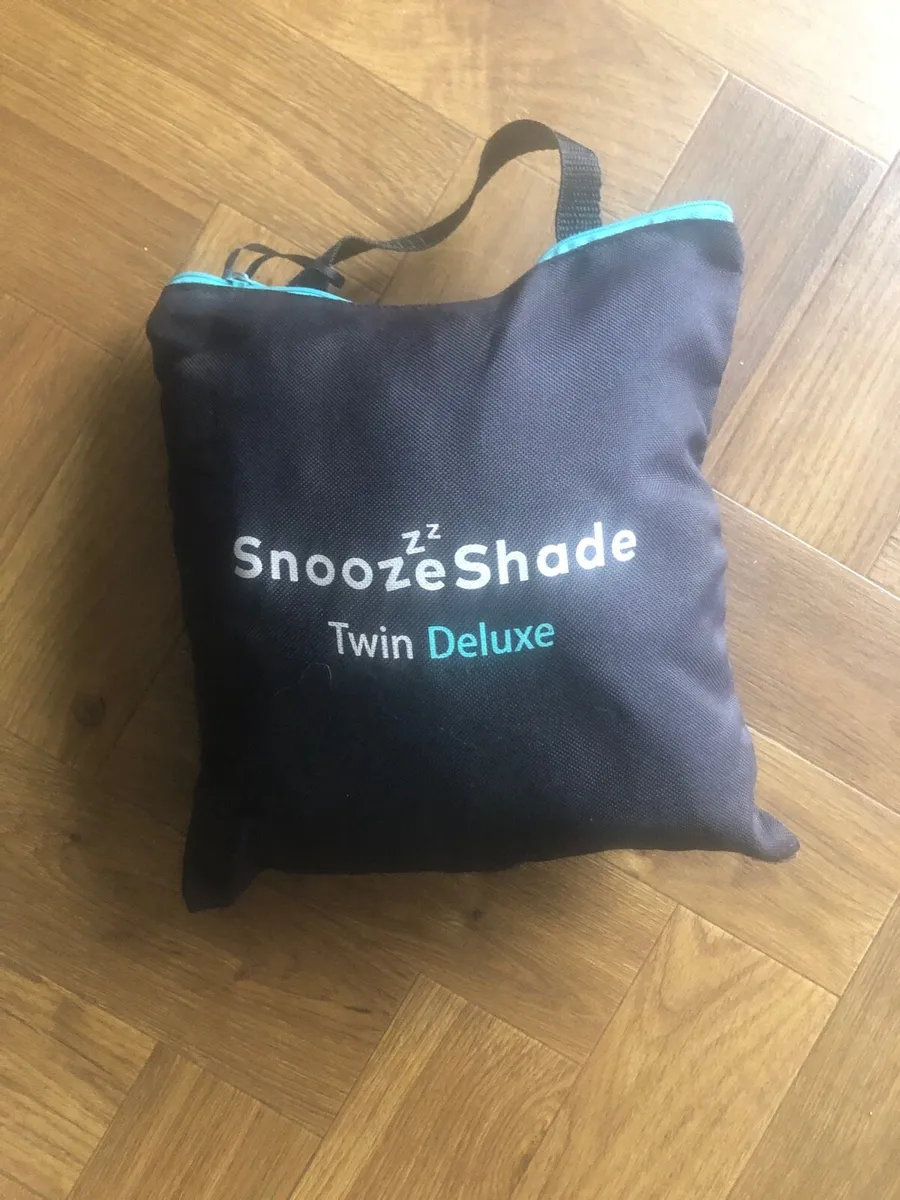 Snooze shade twin