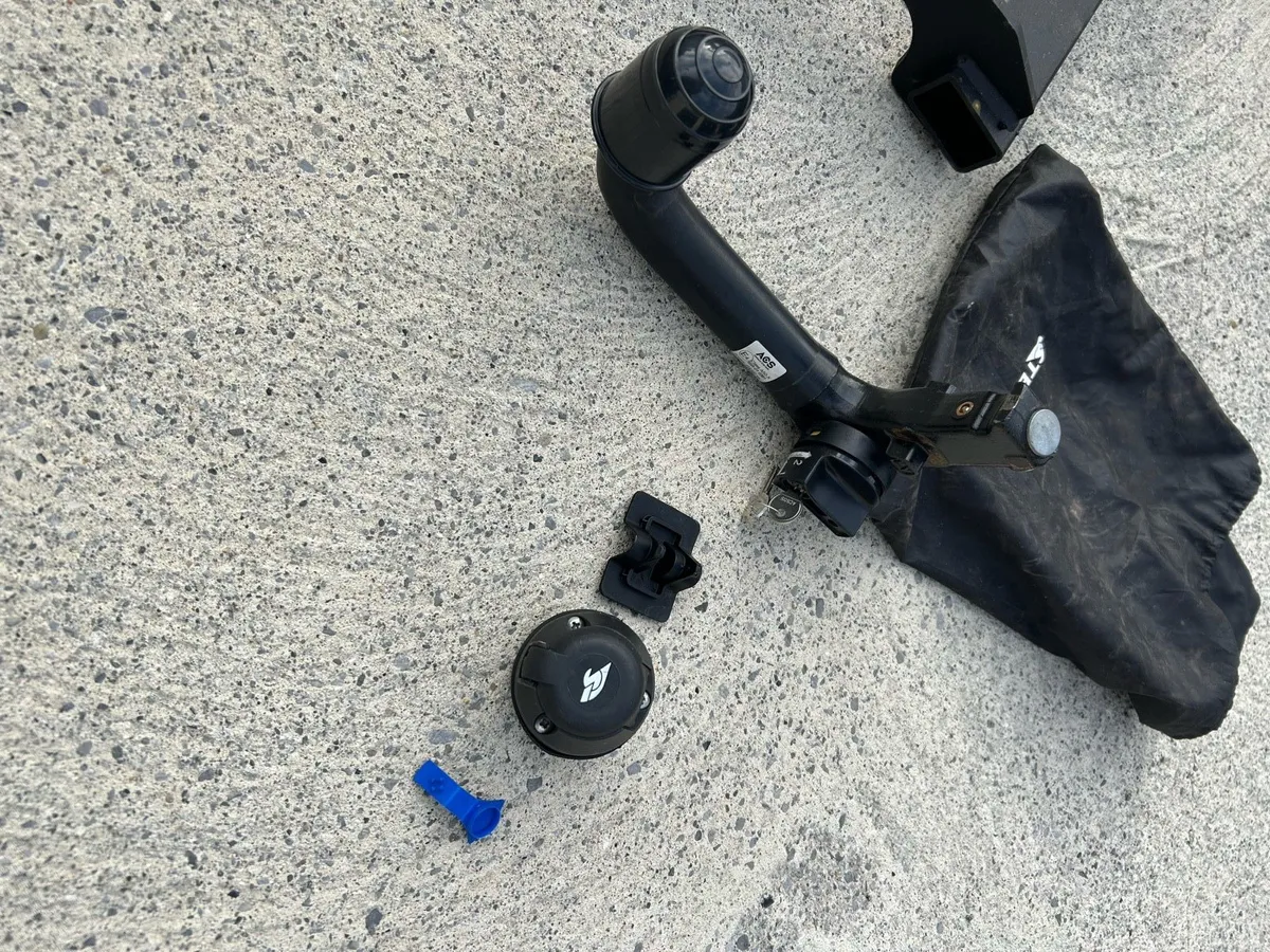 Towbar for sale price Drop Drop again - Image 3