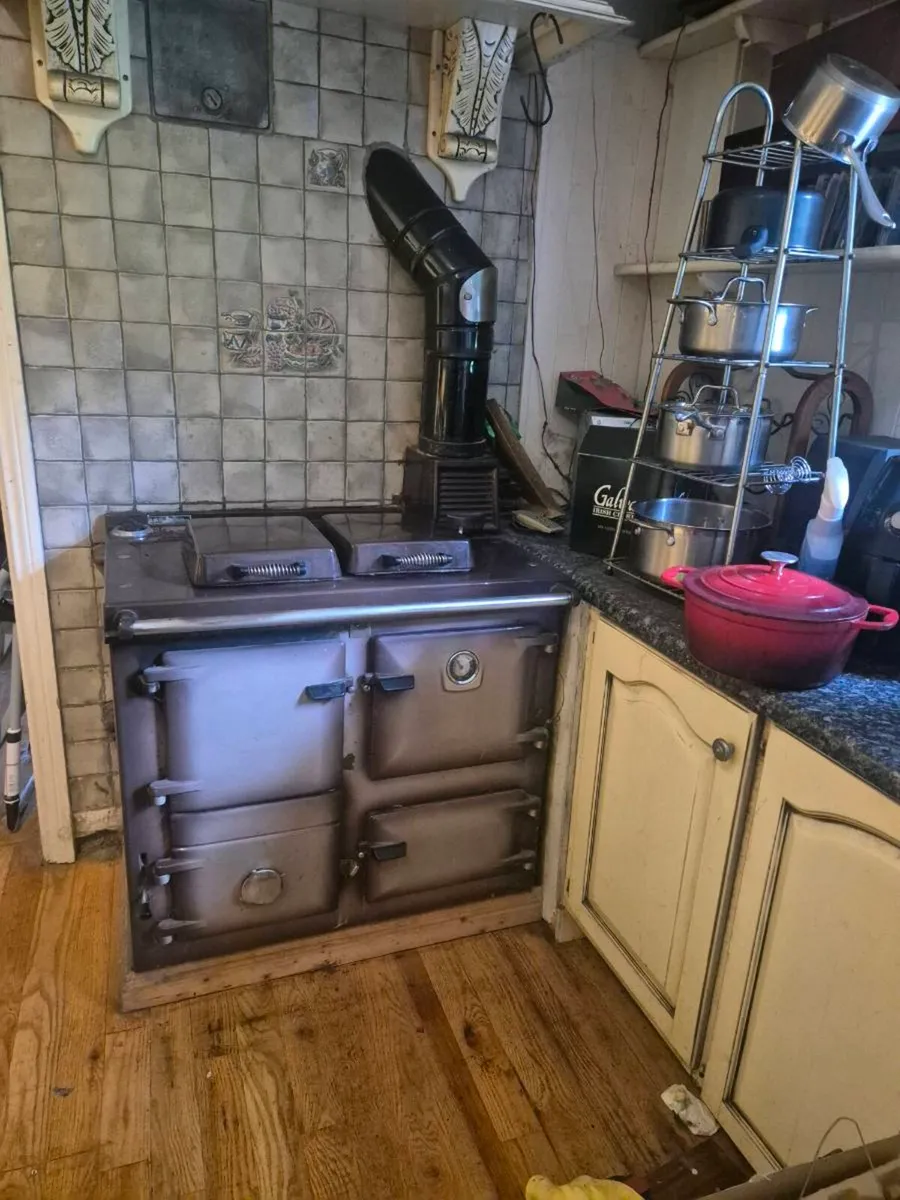 Rayburn Supreme solid fuel cooker / stove - Image 2