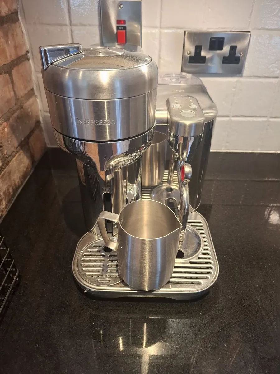 Nespresso vertuo coffee machine - Image 1