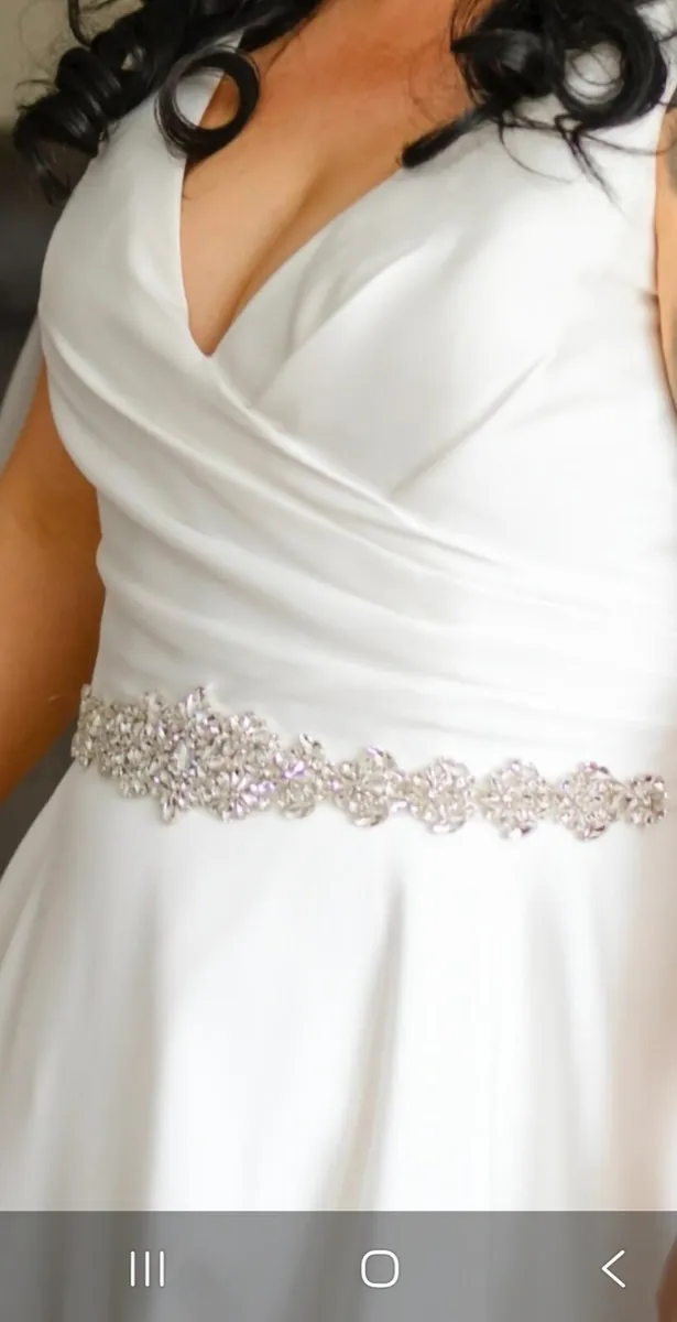 Wedding dress - Image 3