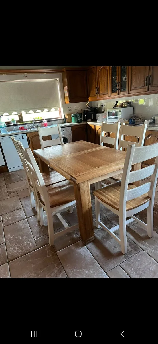 Kitchen Table and Chairs - Image 2
