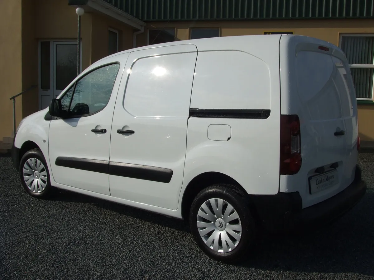 Quality One Owner Van 1.6 HDI 3 Seater - Image 4