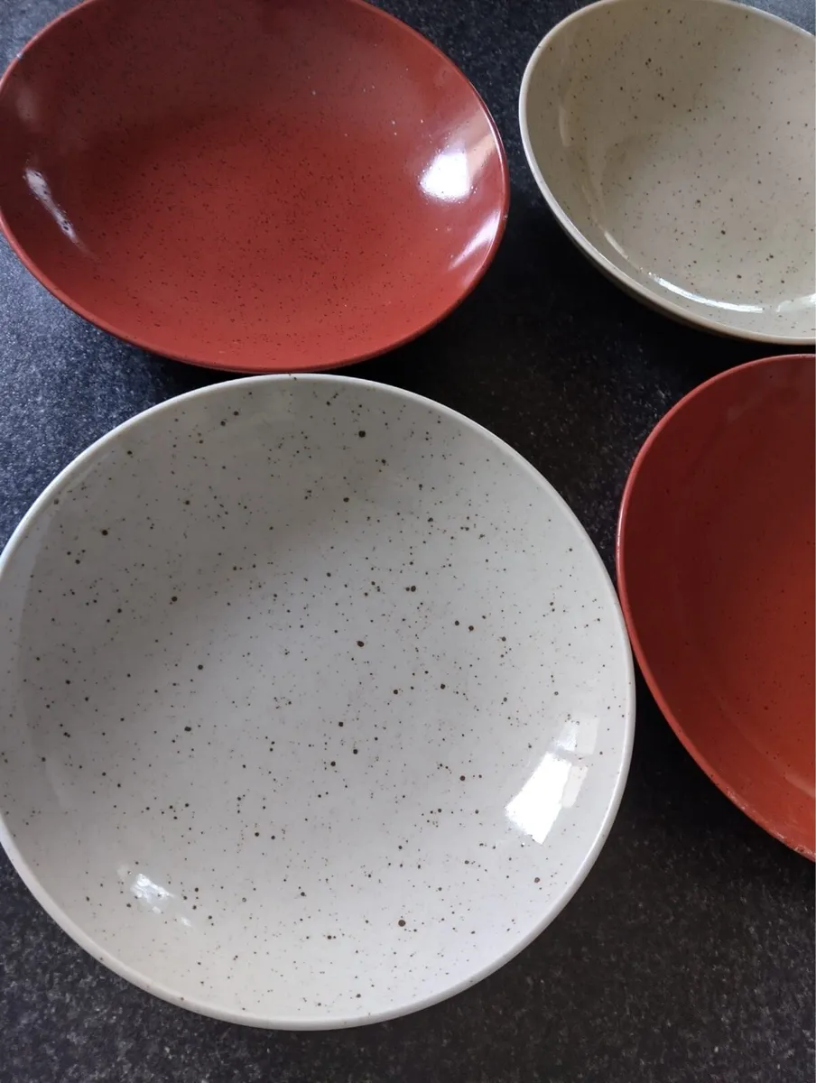 Plates/bowls - Image 1