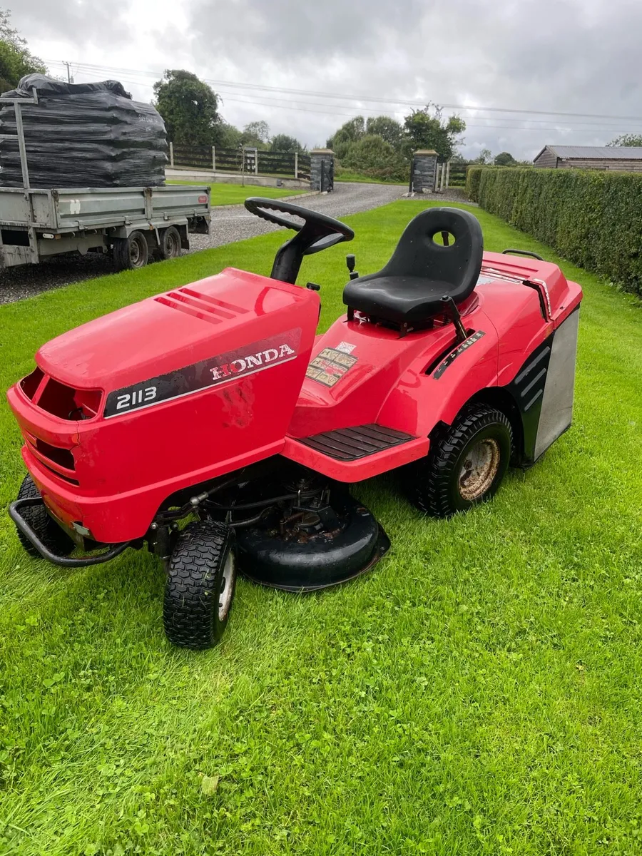 Honda 2113 lawnmower - Image 1