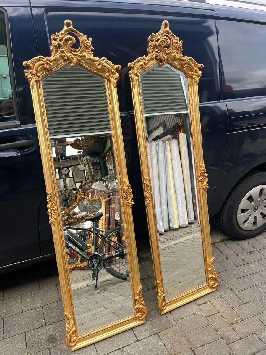 Terence Clifford antiques Clearing sale - Image 1
